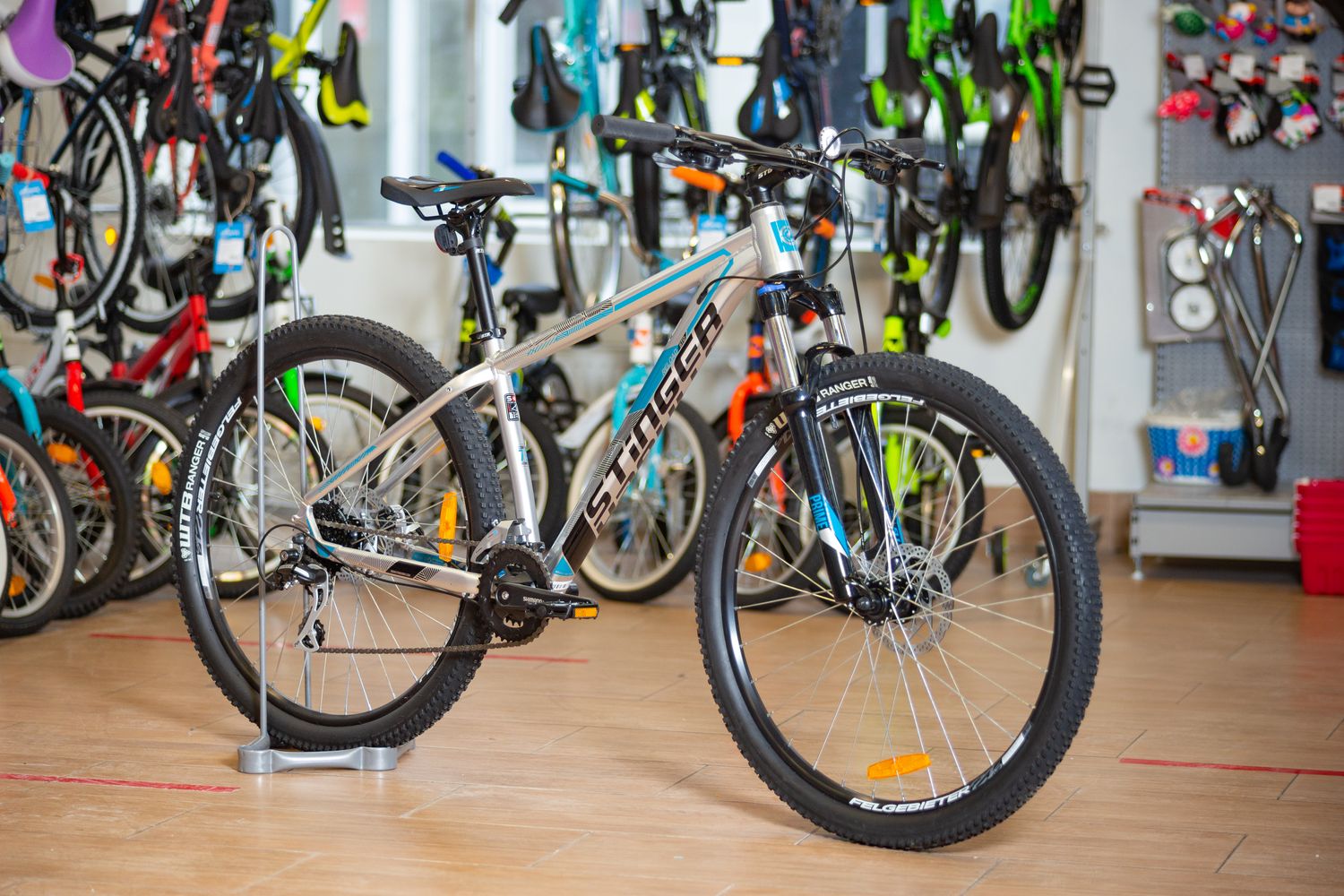 Stinger Reload Std 27,5&quot; (2020), рама 18&quot; (165-175 см), серебристый